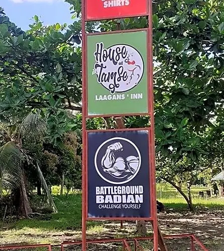 House Of Tamse Laagans ' *