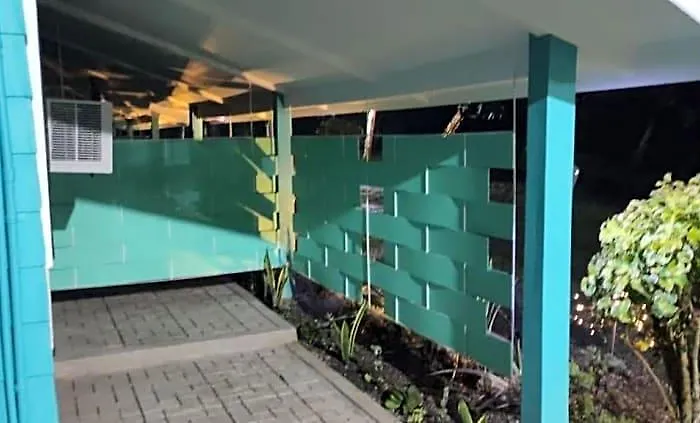 House Of Tamse Laagans ' *